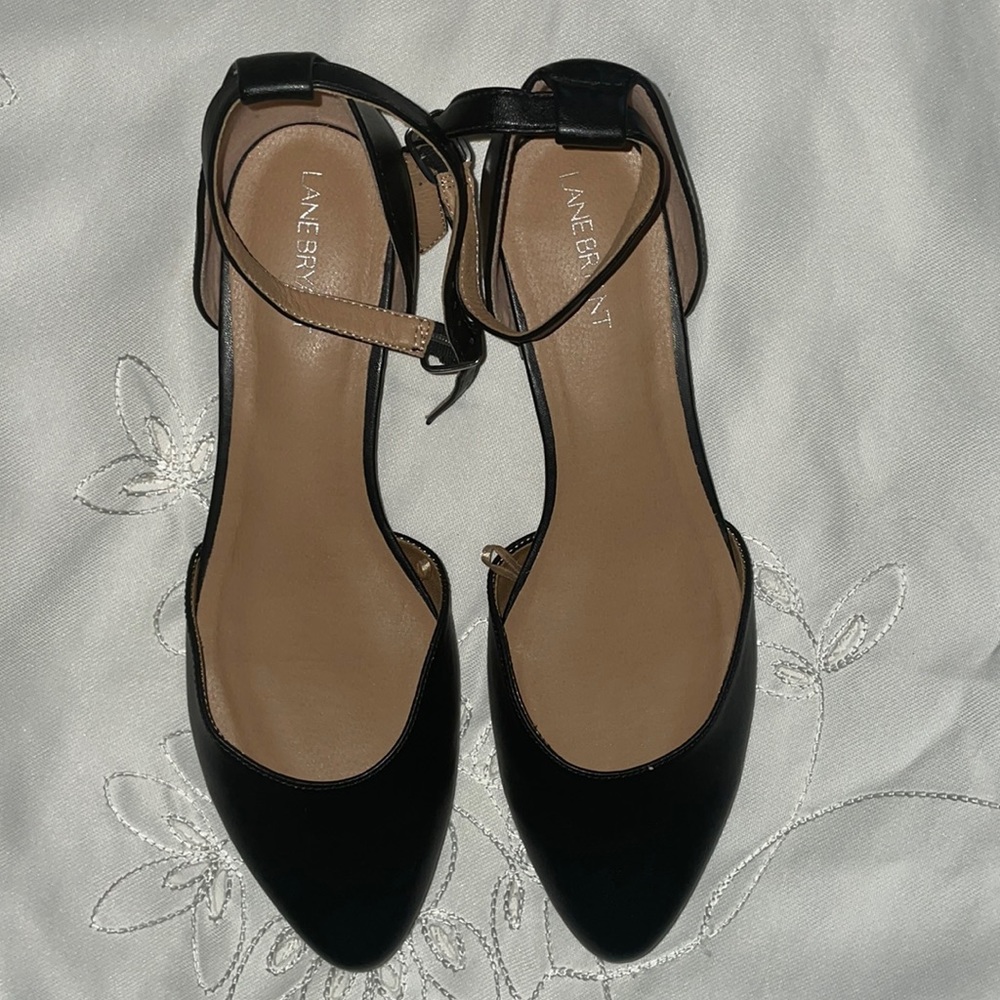 NWT Lane bryant ankle strap flats